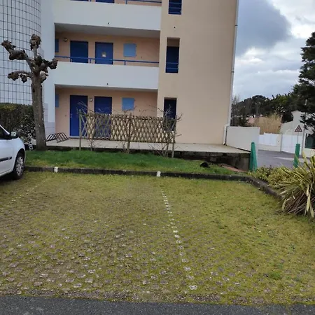 Entier : En Les Sables-dʼOlonne