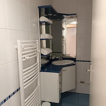 Entier : En Lägenhet *